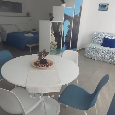 Bed and Breakfast Alta Quota Relax On The Sea Σαλέρνο